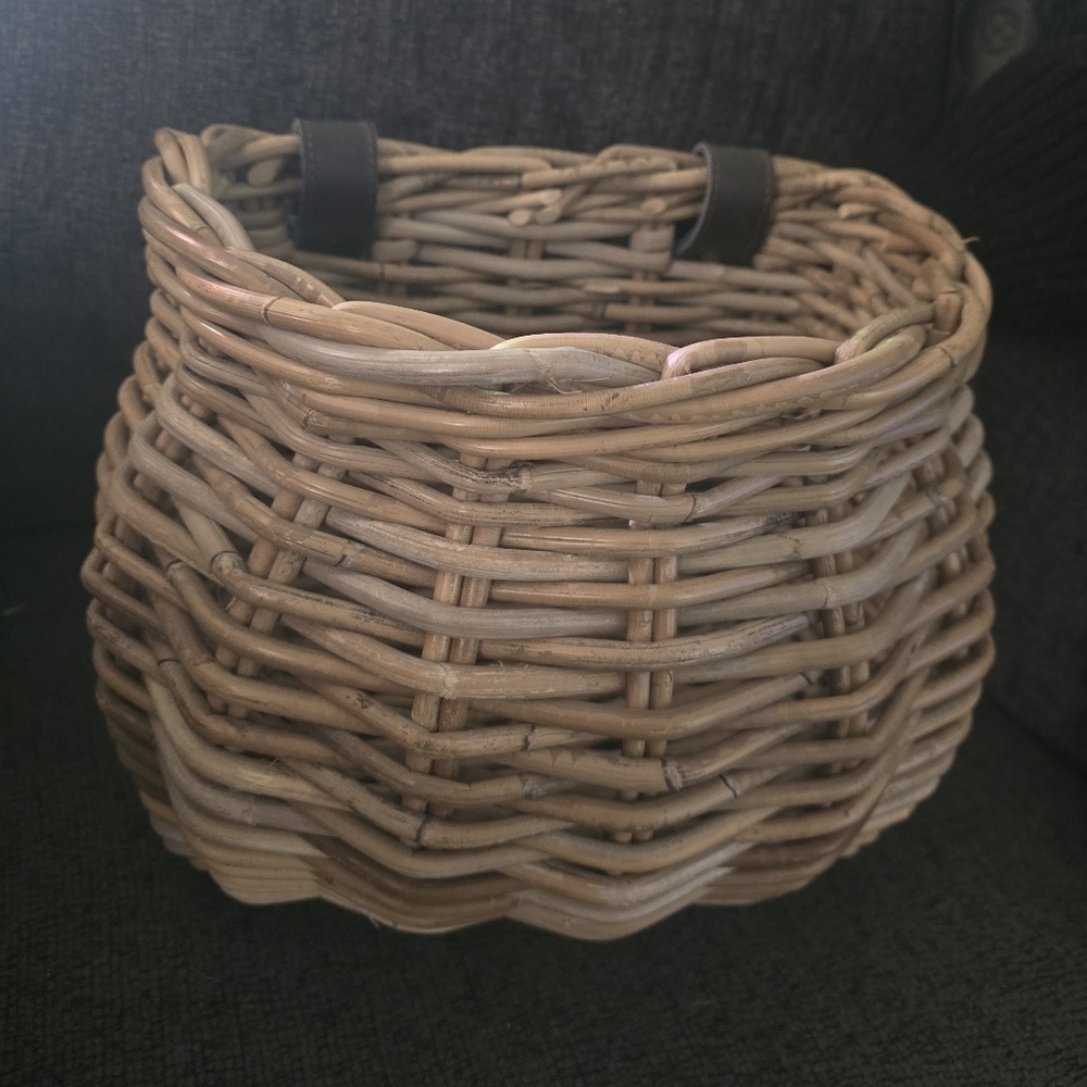 Rattan Woven Bicycle Basket with Leather Straps